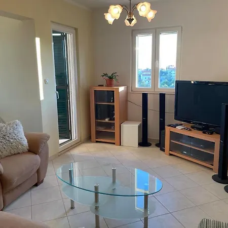 Apartment Regal Residency *
